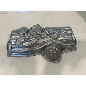 Nordic Ware Yule Log Pan Cast Aluminum Buche de Noel Cake Mold Silver 9 Cup USA